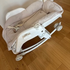 お値引！！ハイローチェア  机付きの画像