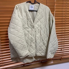 ZARAレディースカッティングコート