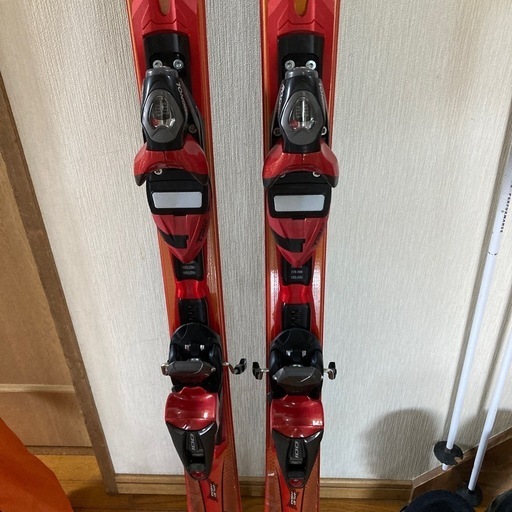 ROSSIGNOLスキー板、SALOMONブーツ、LEKIストック 最高