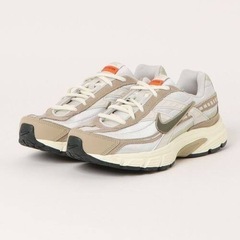 NIKE イニシエーター　25.5cm 新品