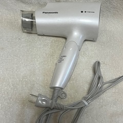Panasonicヘアドライヤー ナノケア　EH-NA29