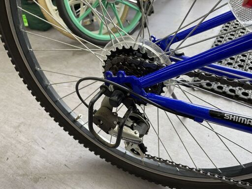 26インチ 6×3速 マウンテンバイク ブルー カゴ 鍵 自転車 子供用