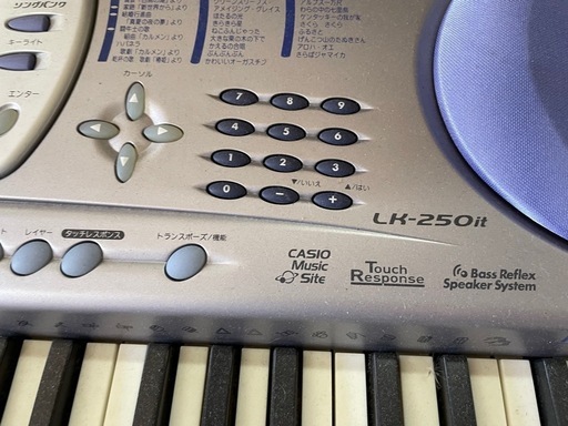 CASIO 光ナビゲーション 電子キーボード LK-250IT 良品】キーボード CASIO LK-250it 光ナビゲーション61鍵盤タイプ 
