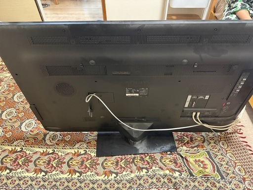 SHARP製の大画面テレビ