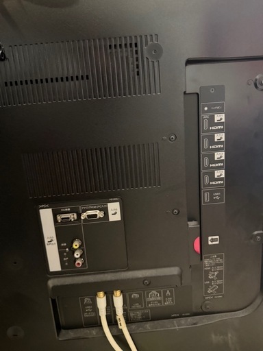 SHARP製の大画面テレビ
