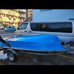 ボート(エンジン、牽引車付)の画像