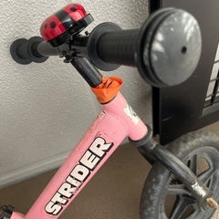 ストライダー　ヘルメット付の画像