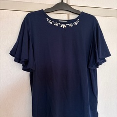 首元ビジュー紺色