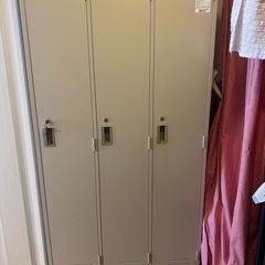 事務所ロッカー三人用 3000円
