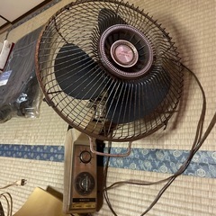 ジャンク品 扇風機 2台の画像