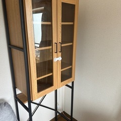 食器棚キッチンスリムカップボードゴミ箱上収納の画像