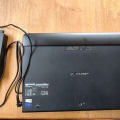Fujitsu ARROWS Tab Q704/H　中古品の画像