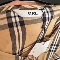タグ付きGRL
チェックウエストマークシャツの画像