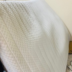 ダブルベッドマットレスの画像