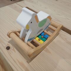おもちゃの木馬の画像
