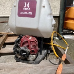 背負動噴