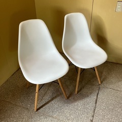イームズチェア ダイニングチェア 椅子2脚セット　ホワイト系