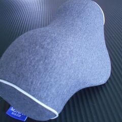 【値下げ】スマホ首矯正まくらの画像