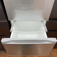5ドア冷蔵庫の画像