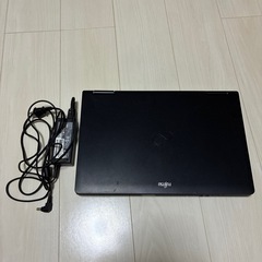 FUJITSU ノートパソコン