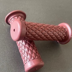 オートバイ バイク　汎用ハンドルグリップ レッドの画像