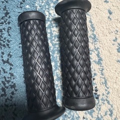 オートバイ バイク汎用ハンドルグリップ  　ブラックの画像