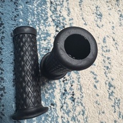 オートバイ バイク汎用ハンドルグリップ  　ブラックの画像