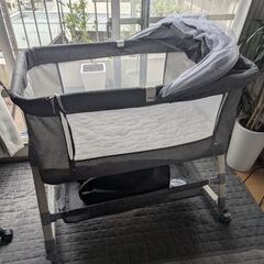 ベビーベッド