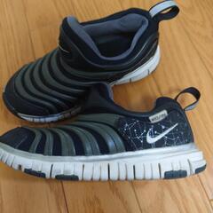 子供靴　18cm　ナイキ　ダイナモ　スニーカーの画像