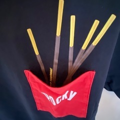 完売品おしゃれUNIQLOポッキーglicoコラボ黒Tシャツ半袖Mカットソーの画像