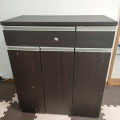 キッチンカウンター　ゴミ箱付き