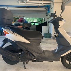 三重県　志摩市　スズキ　アドレスV125S ホワイト　リアキャリア付　スクーター　実働車　の画像
