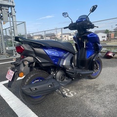 ヤマハ シグナス レイ ZR ハイブリッド 125の画像
