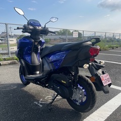 ヤマハ シグナス レイ ZR ハイブリッド 125の画像