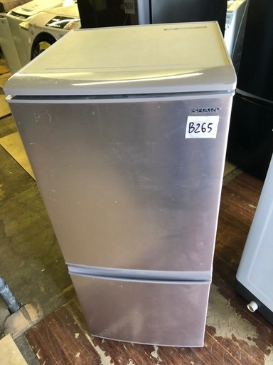 NO B265 ?福岡市内配送設置無料✨?SJ-D14E-N 冷蔵庫 ブロンズ系 [137L /2ドア /右開き/左開き付け替えタイプ