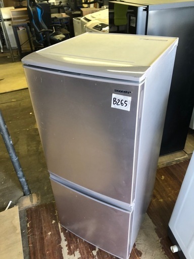 NO B265 ?福岡市内配送設置無料✨?SJ-D14E-N 冷蔵庫 ブロンズ系 [137L /2ドア /右開き/左開き付け替えタイプ