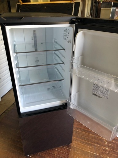 NO b261 ?福岡市内配送設置無料✨?ハイセンス 【右開き】154L 2ドア ノンフロン冷蔵庫 エディオンオリジナル ダークブラウ