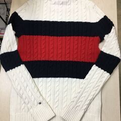 値下げしました！　￥3,900→￥1,900　海外・日本のサルベージ品　TOMMY  HILFIGER  セーターの画像