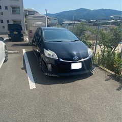 トヨタ　プリウス　ブラック
