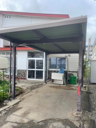中古カーポート一台用