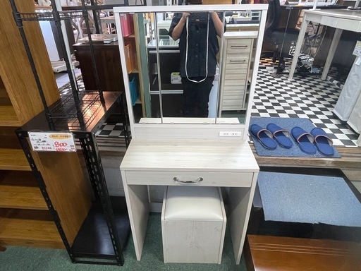 【リサイクルサービス八光】幅60.5㎝　ホワイト　ドレッサー　三面鏡　2口コンセント付き