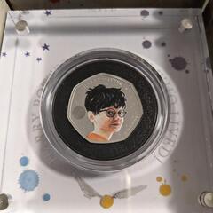 純銀シルバーハリーポッター銀貨エリザベス女王　クイーン　ハリー　25周年記念　英国　ロイヤルミント　限定銀貨シリアルナンバー入りの画像