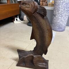 リサイクルショップどりーむ荒田店 No794　オブジェ　置物　鮭　躍動感　お買い得品　欠損有の画像