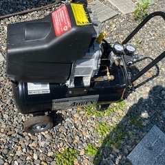 （値下げ中）【中古】超美品AIREX エアーコンプレッサー HX7005（DIY用） の画像