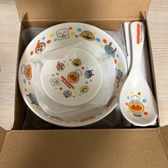 【新品未使用】アンパンマン　どんぶりセット