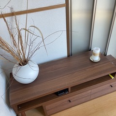 テレビ台の画像