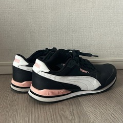 PUMA レディース スニーカー 25.0cmの画像
