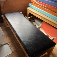 木製マッサージベッド 黒
