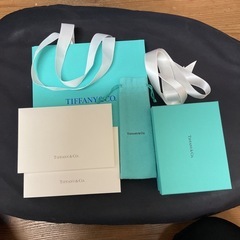 TIFFANY&CO. 空箱　巾着　ショッパー　封筒2枚　リボン