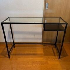 IKEA ガラステーブルの画像
